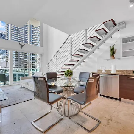 Villa Amazing Loft Style 1 Bed With Water And City Views